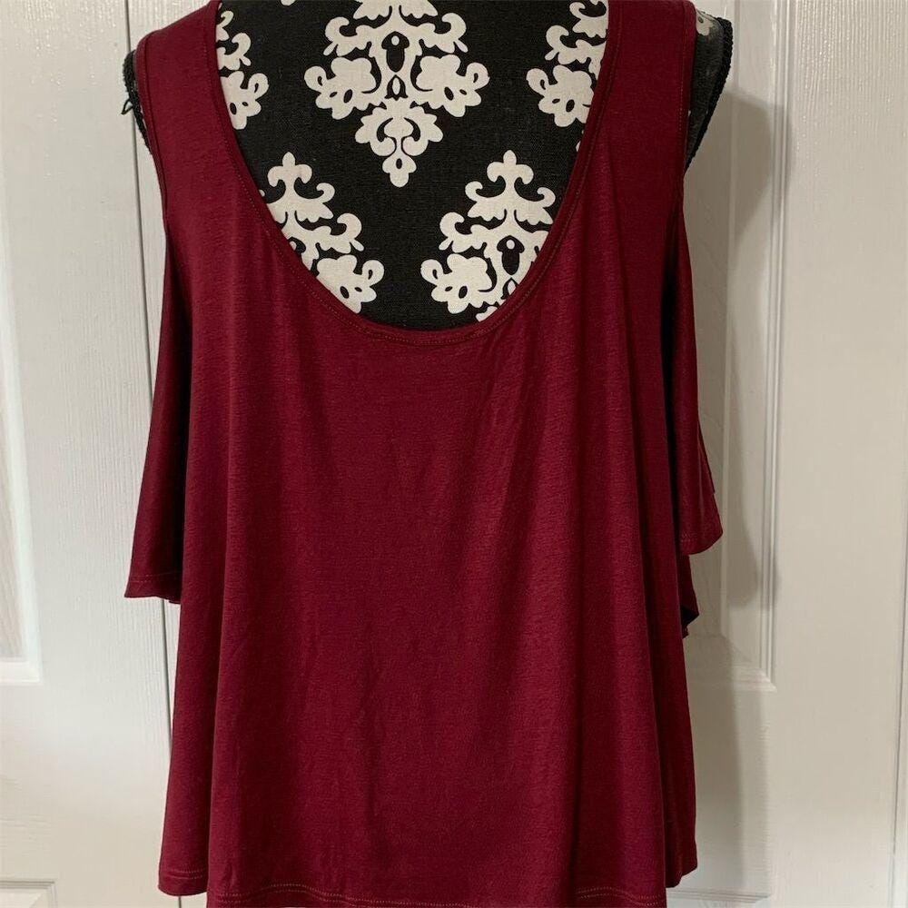 Shop The Trends Women's S Red Asymmetrical Hem‎ Tank Top Sleeveless
